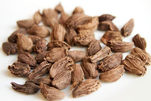 Picture of Black Cardamom (Badi Elaichi) 50 Grams